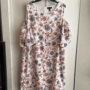 Jessica Simpson Floral Cold Shoulder Dress - White ground